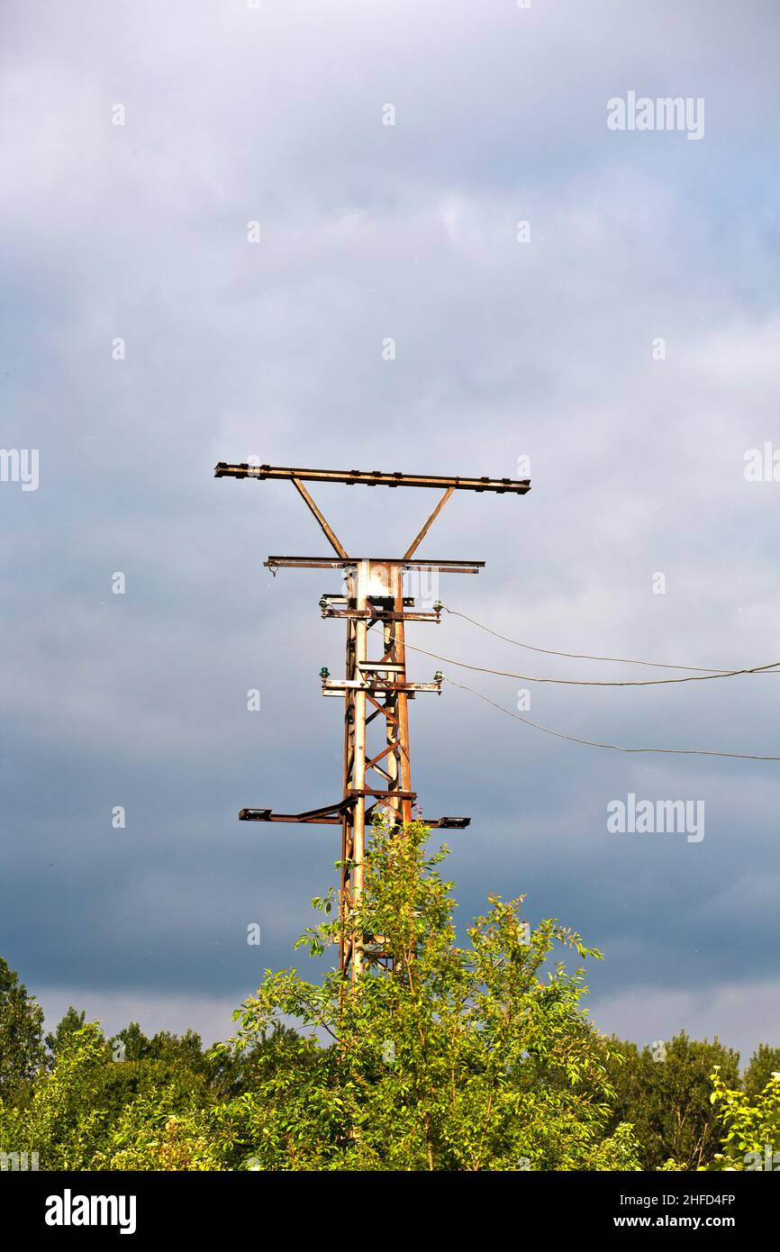 Abandoned electrical tower hi-res stock photography and images - Alamy