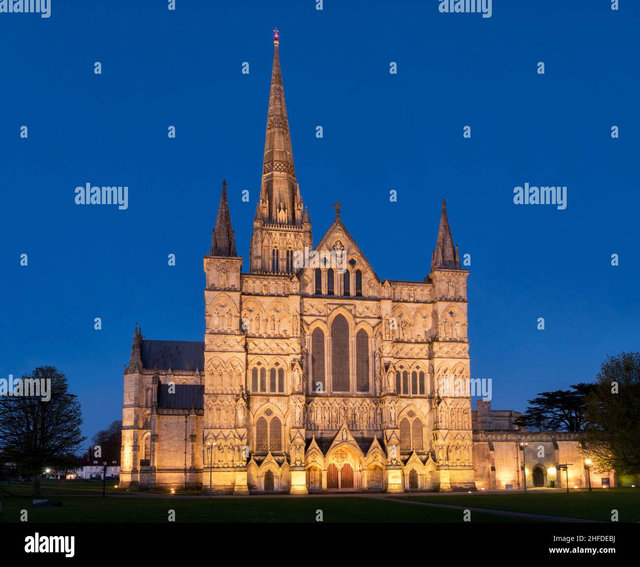 europe; UK, England, Wiltshire, Salisbury Cathedral at dusk Stock Photo