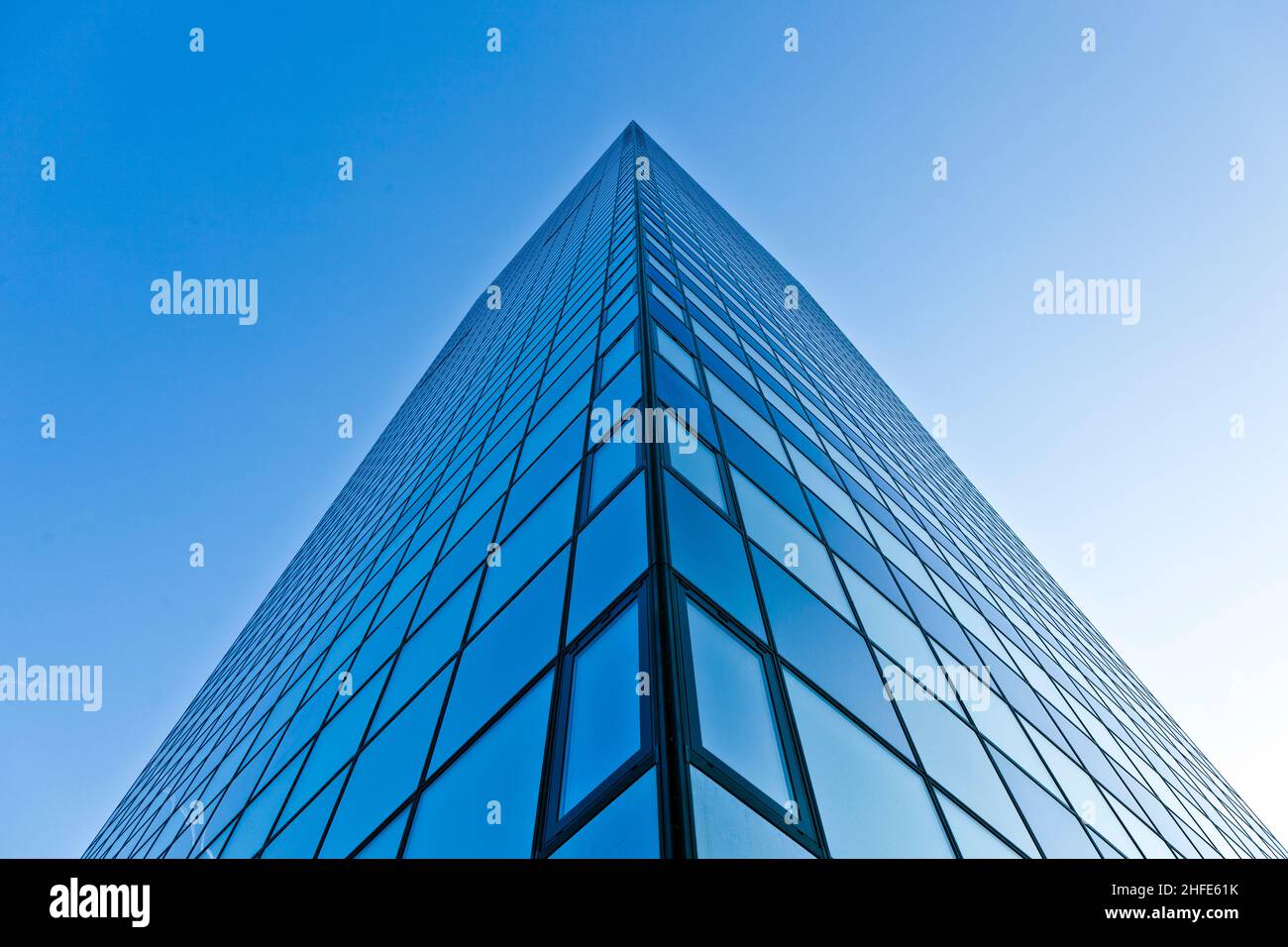 glass facade of Modern skyscraper Stock Photo - Alamy
