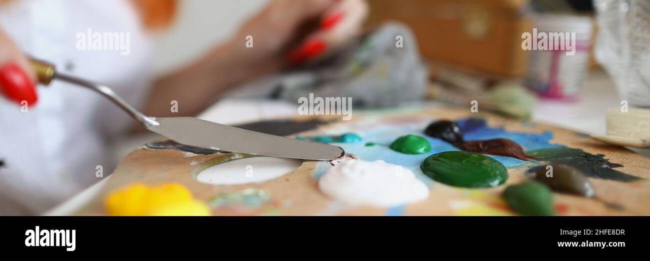 Palette and spatula hi-res stock photography and images - Alamy