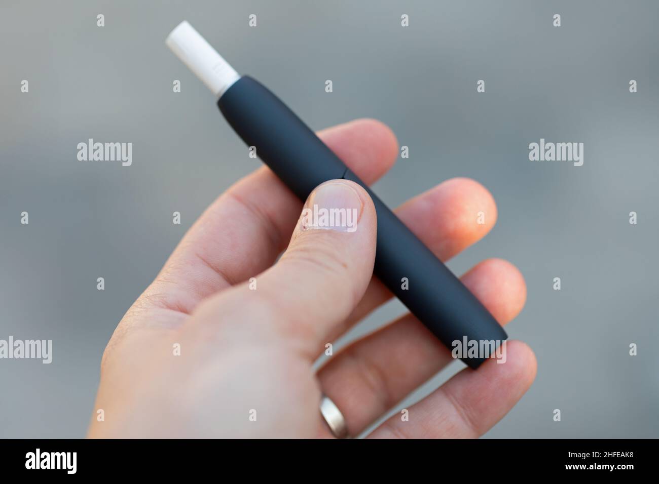 Iqos hi-res stock photography and images - Page 12 - Alamy