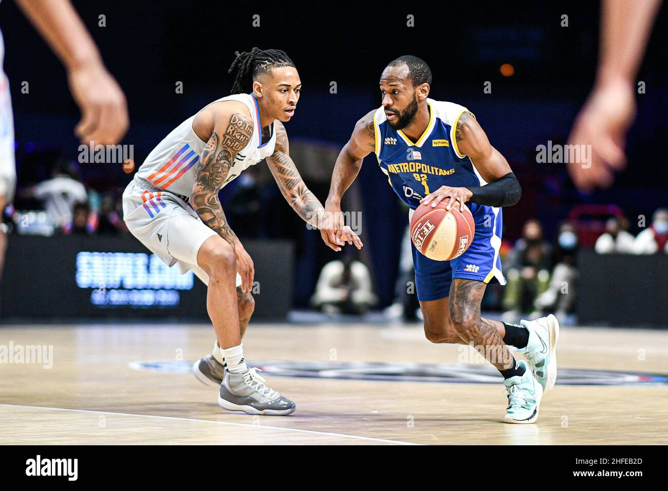 Will Cummings (right) of Metropolitans 92 and Kyle Allman Jr. of Paris  Basketball during the French championship, Betclic Elite Basketball match  between Paris Basketball and Metropolitans 92 (Boulogne-Levallois) on  January 15, 2022