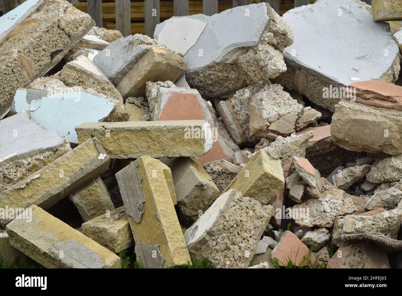 pile of rubble Stock Photo Alamy