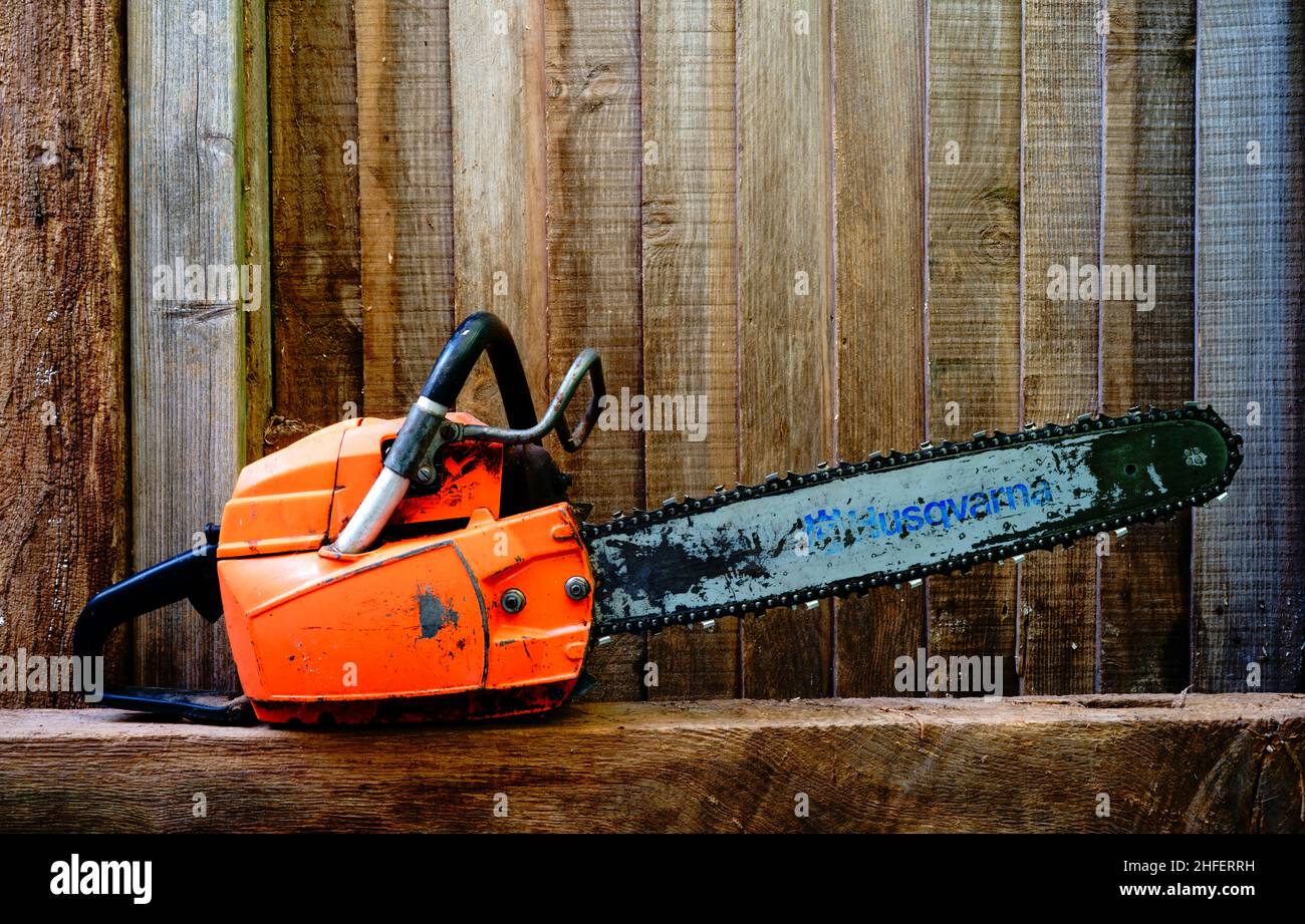 Husqvarna 65 chainsaw outlet