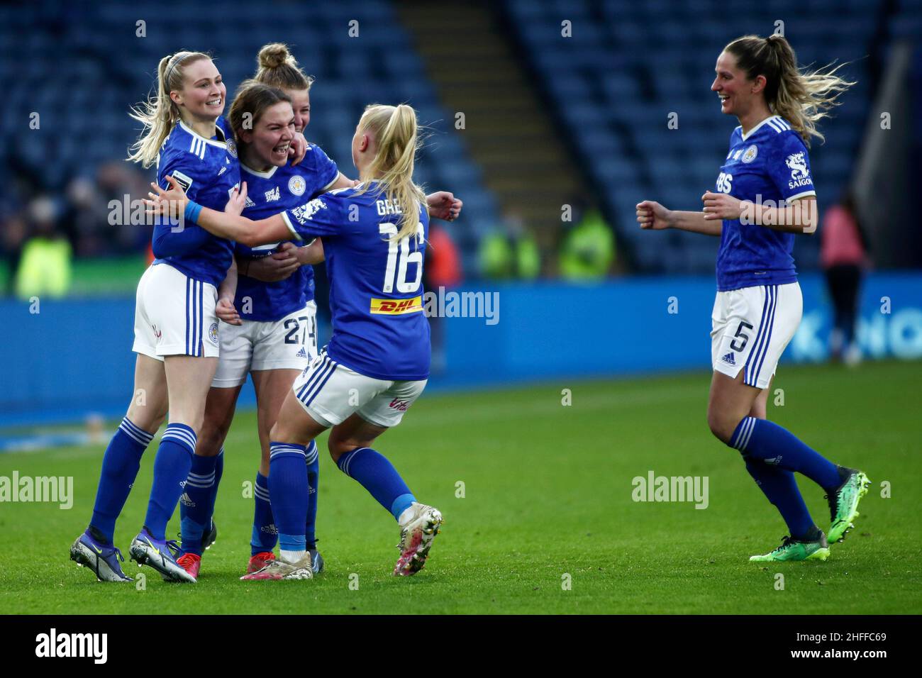 LEICESTER, UK. JAN 16TH Shannon O'Brien of Leicester City celebrates with teammates after opening the scoring during the Barclays FA Women's Super League match between Leicester City and Brighton and Hove Albion at the King Power Stadium, Leicester on Sunday 16th January 2022. (Credit: Kieran Riley | MI News) Credit: MI News & Sport /Alamy Live News Stock Photo