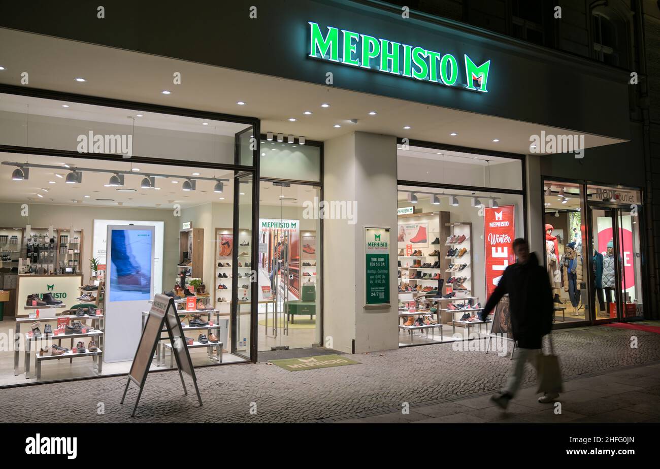 Mephisto Schuhe, Kurfürstendamm, Charlottenburg, Charlottenburg-Wilmersdorf, Berlin, Deutschland Stock Photo