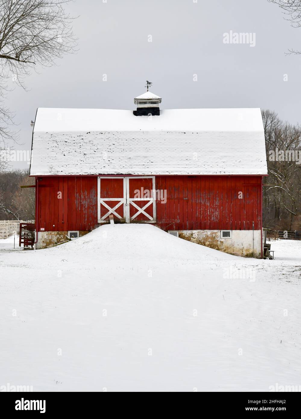 Landscape farmland rustic barn hi-res stock photography and images - Alamy