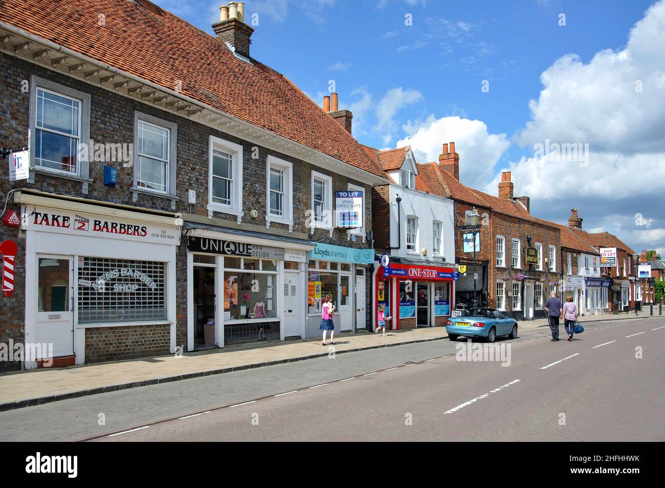 High street theale hi-res stock photography and images - Alamy