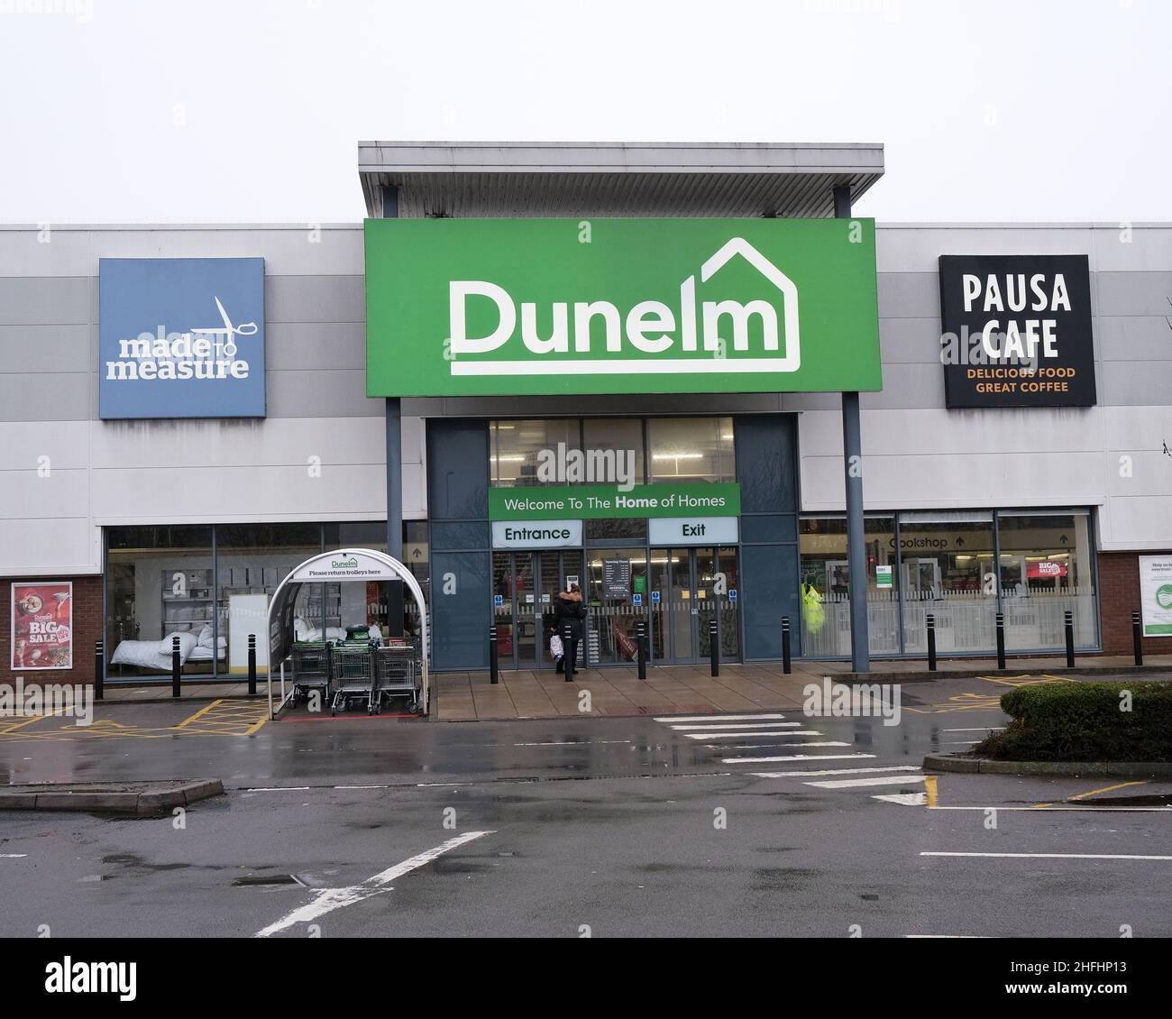 January 2022 - Retail business's in Weston Super Mare, North Somerset, England, UK. Stock Photo