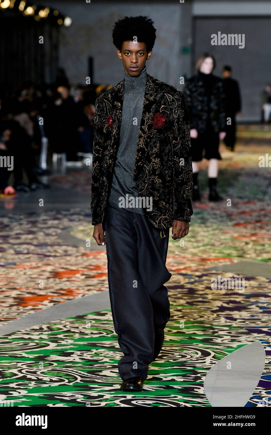 News By Louis Vuitton: MEN'S FALL-WINTER 2016 SHOW: THE GUESTS