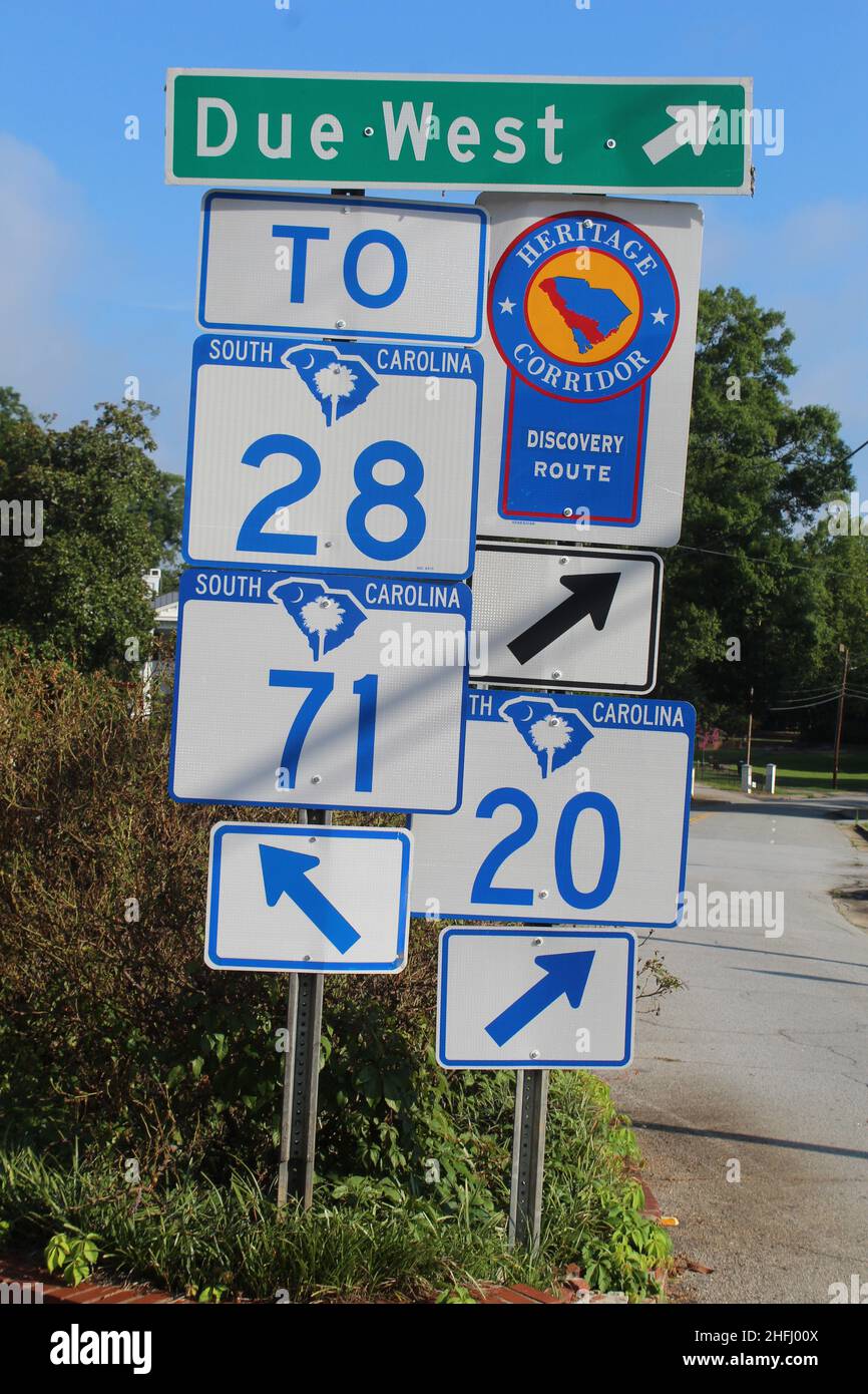 South Carolina Discovery Route with many state route signs and one Due