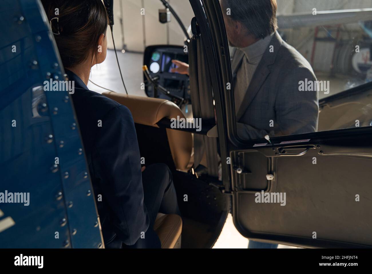 Woman cockpit pilot passenger hi-res stock photography and images - Alamy