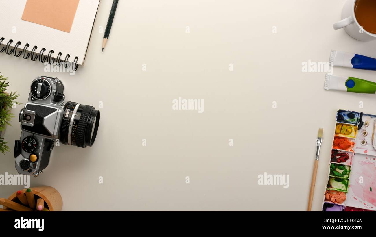 Creative office workspace hi-res stock photography and images - Alamy