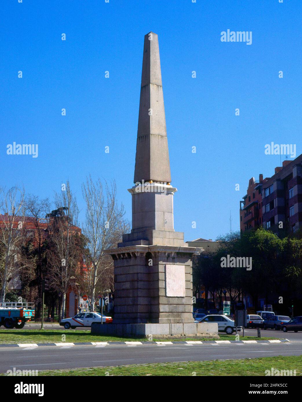 PLAZA DE PIRAMIDESDET UNA DE LAS PIRAMIDES FOTO AÑOS 90. Location