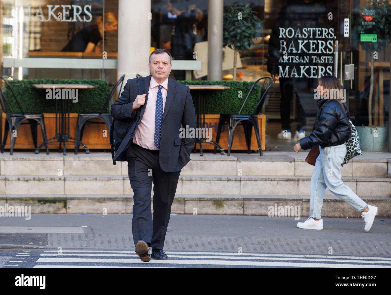 London, UK. 17th Jan, 2022. Businessman Arron Banks arrives at the High Court on Day 2 of his libel case against Carole Cadwalladr. Credit: Mark Thomas/Alamy Live News Stock Photo