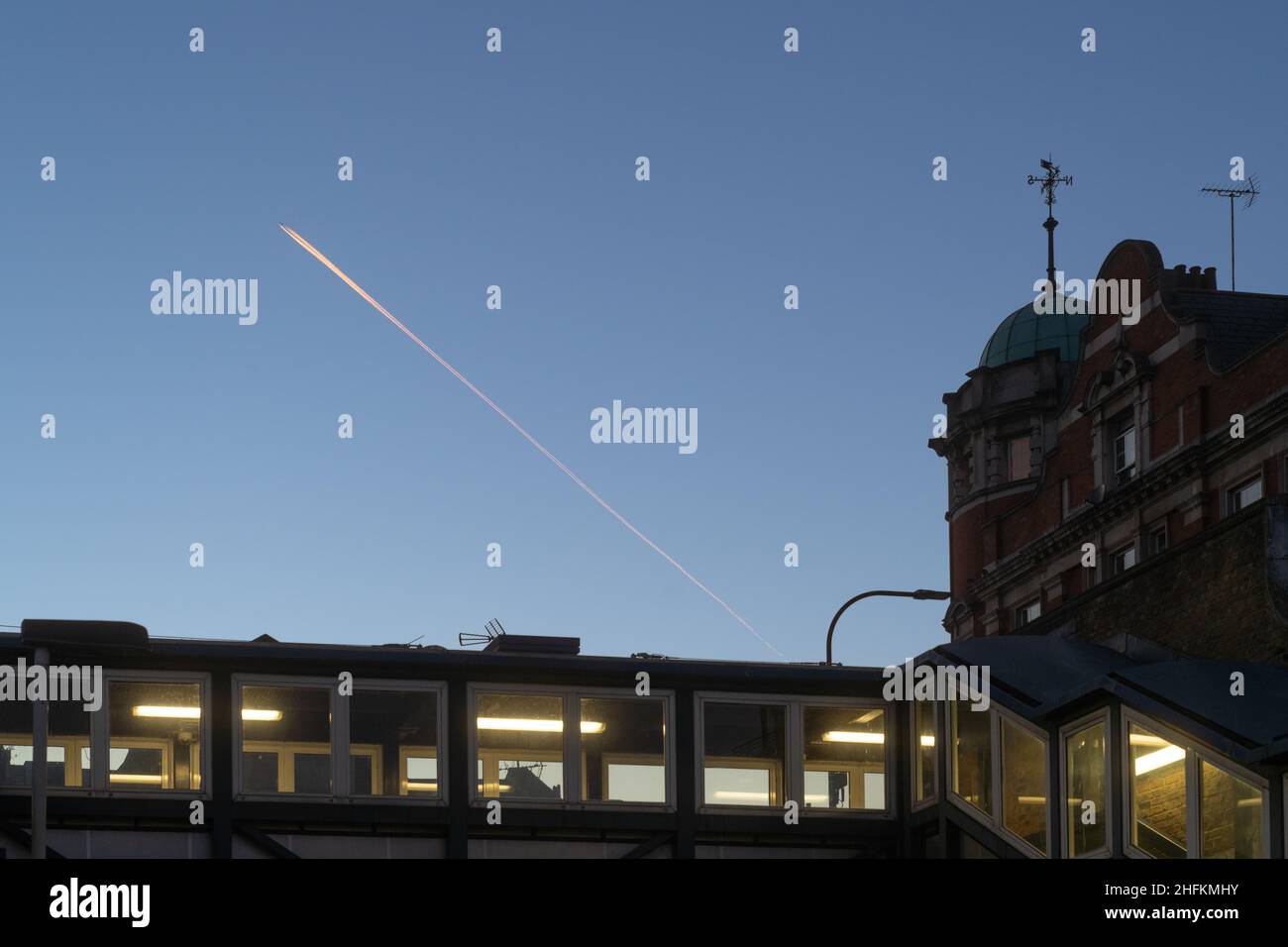 Kilburn High Road railway station Stock Photo Alamy