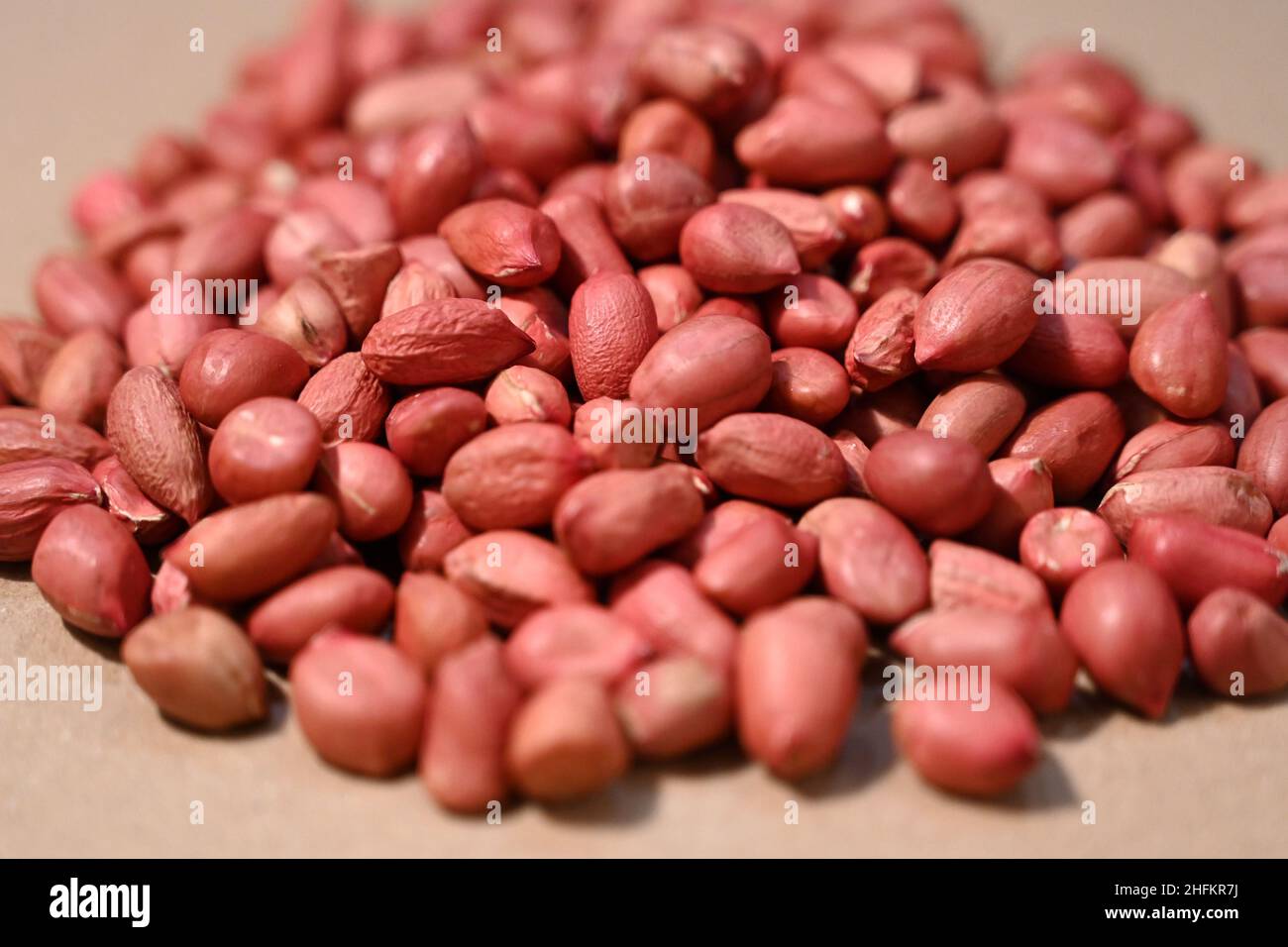 bowl of Organic Redskin Peanuts Stock Photo Alamy