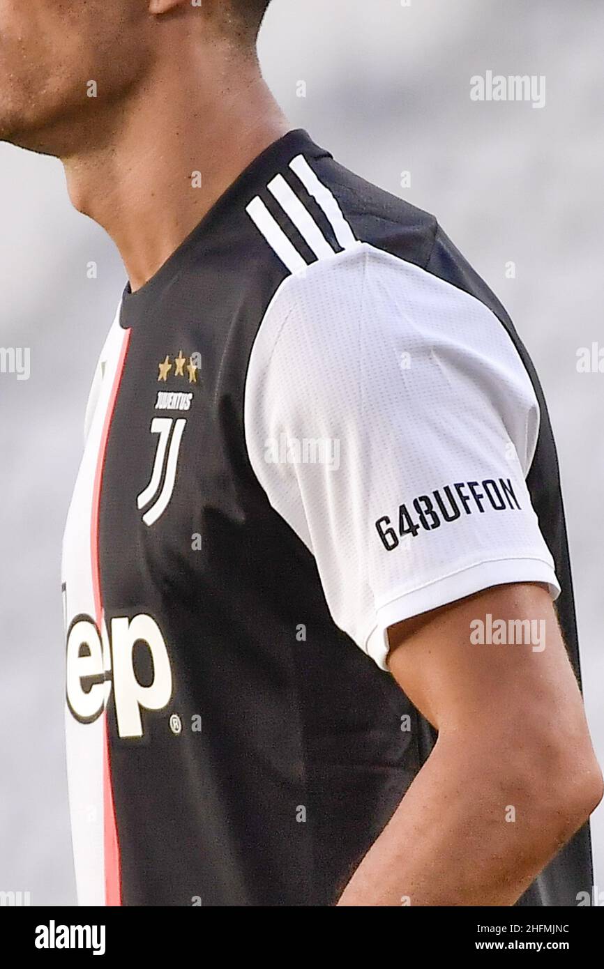 Juventus Football Shirt High Resolution Stock Photography and Images - Alamy