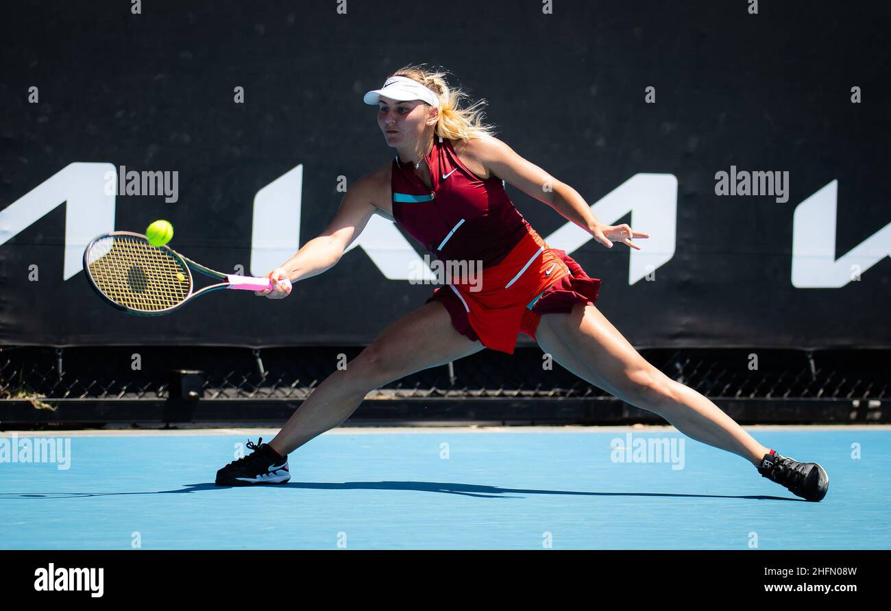 marta-kostyuk-of-ukraine-in-action-against-diane-parry-of-france-during-the-first-round-of-the-2022-australian-open-wta-grand-slam-tennis-tournament-on-january-17-2022-at-melbourne-park-in-melbourne-australia-photo-rob-prangedppilivemedia-2HFN08W.jpg