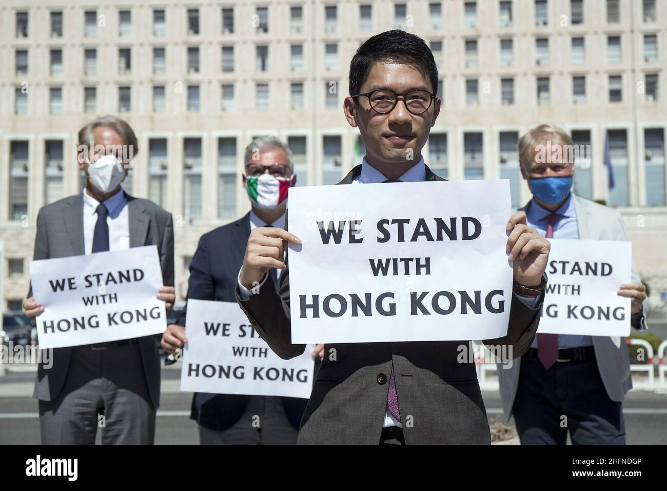 Roberto Monaldo / LaPresse 25-08-2020 Rome (Italy) Hong Kong democracy activist Nathan Law visits Rome In the pic Nathan Law in front of the Foreign ministry whit Giulio Terzi, Federico Mollicone, Lucio Malan, Laura Hart Stock Photo