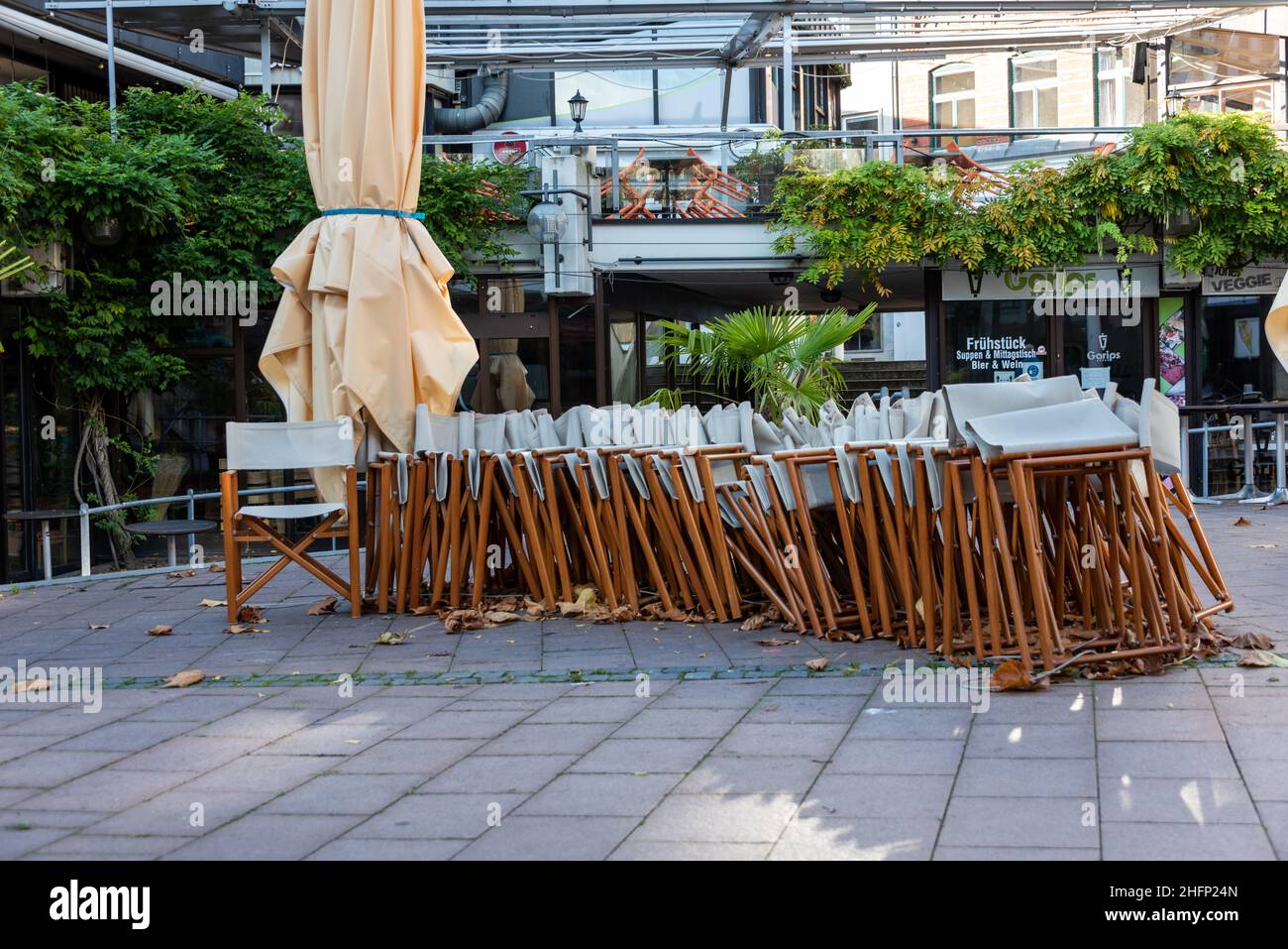 Innenstadt der Landeshauptstadt Kiel, die Gastronomie und der Einzelhandel leidet unter den neuesten Corona-Regeln Stock Photo