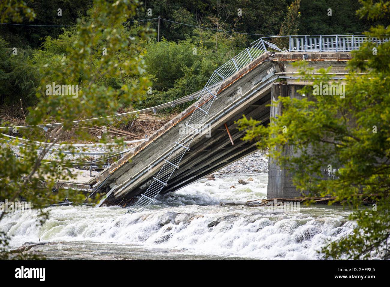 LaPresse/Nicol&#xf2; Campo October 5, 2020 Romagnano Sesia (Novara) (Italy) News Weather warnings in the Piedmont region in the pic: the bridge destroyed by the flood of the Sesia river Stock Photo