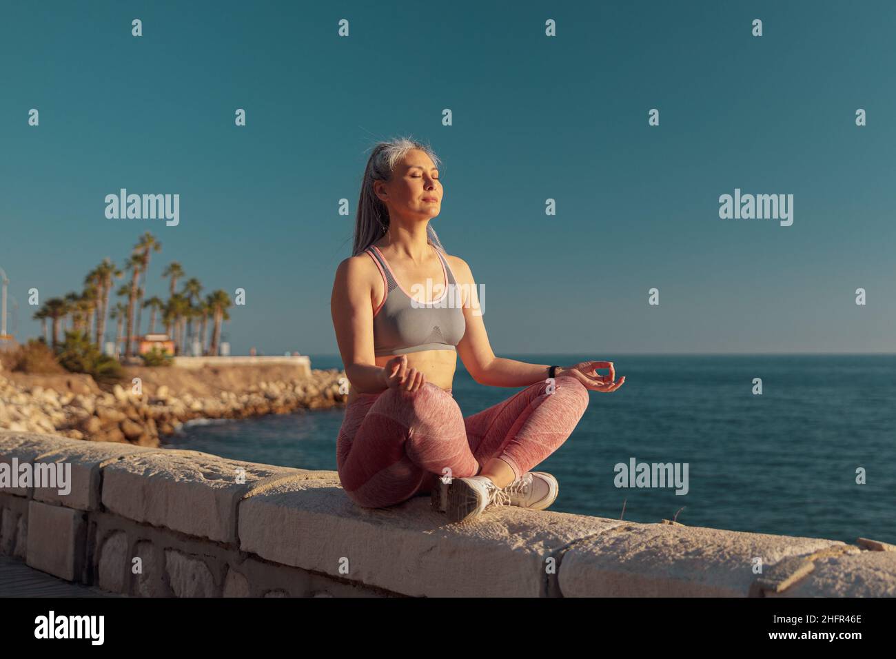 Slender beauty hi-res stock photography and images - Alamy