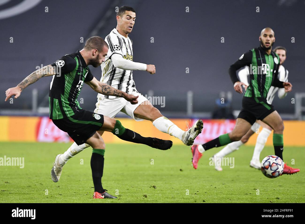 LaPresse - Marco Alpozzi November 24, 2020 Turin, Italy sport soccer  Juventus Fc vs Ferencvaros - Uefa Champions 2020 2021- Group Stage - Group  G In the pic: Abraham Frimpong (Ferencvarosi TC);