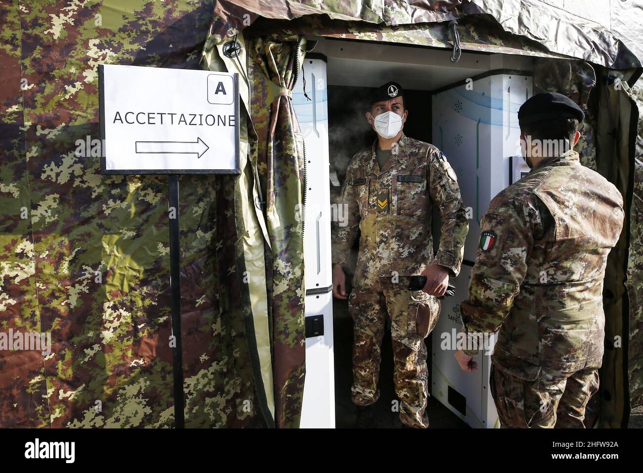 Cecilia Fabiano/LaPresse February 23 , 2021 Roma (Italy) News : Defense Vaccination Centre in the militar city of Cecchignola in Rome In The Pic : vaccination of military corps Stock Photo