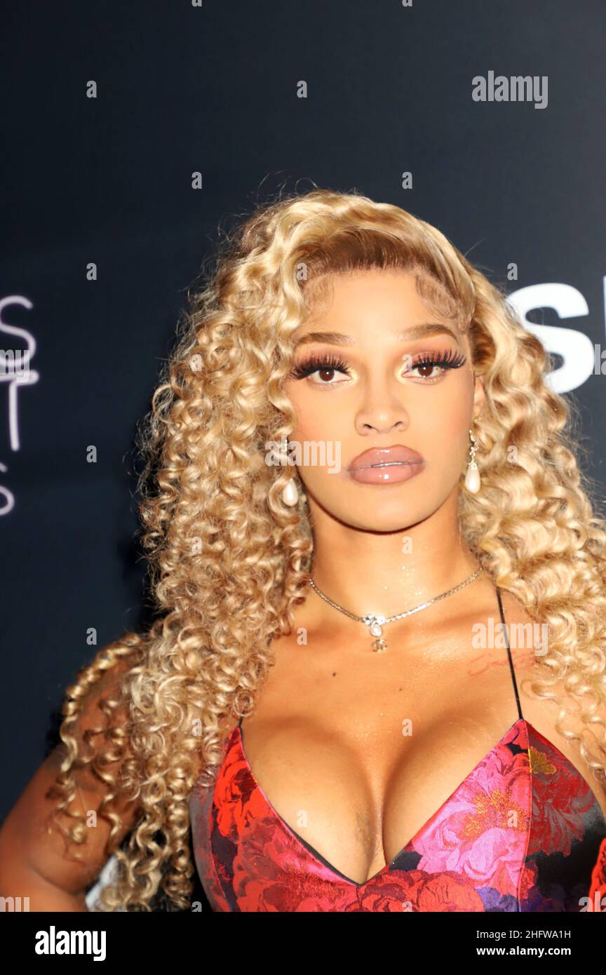 1,415 Joseline Hernandez Photos & High Res Pictures - Getty Images