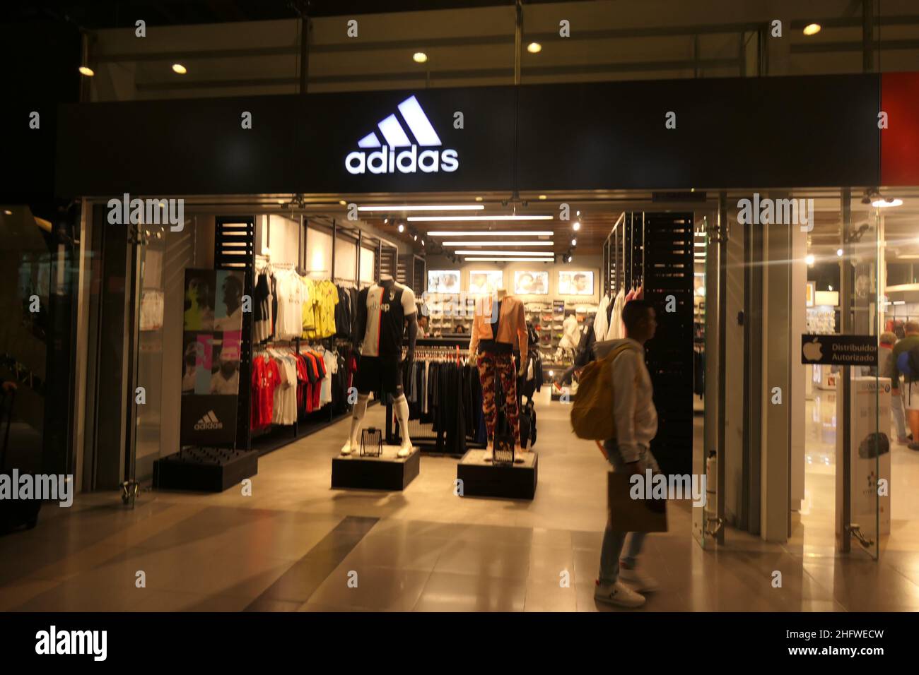 Clothes shop at El Dorado International Airport Bogota Columbia Stock Photo Alamy