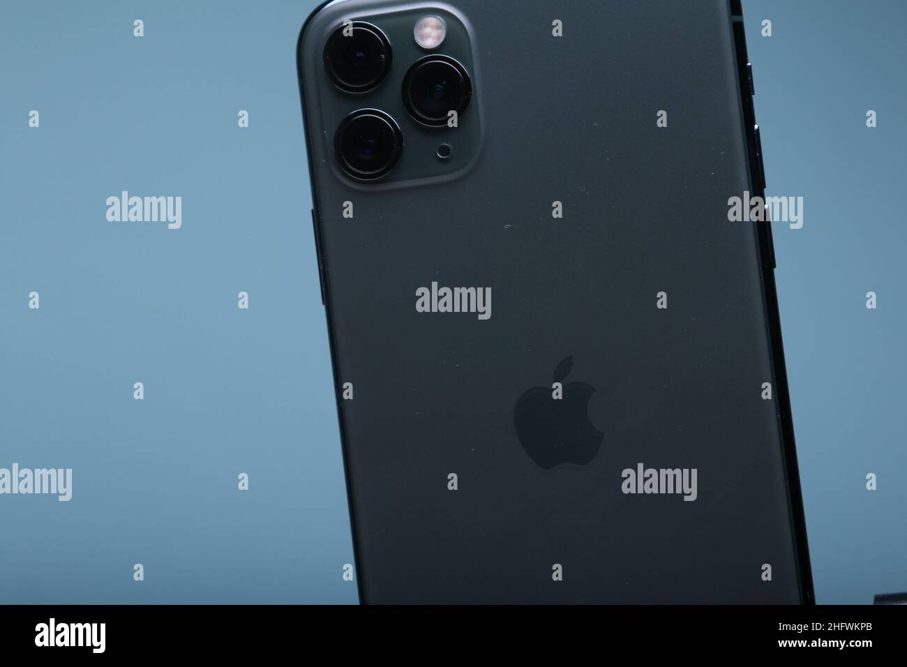 Zwolle, Nederland October 22, 2019, Customer holding the Iphone 11