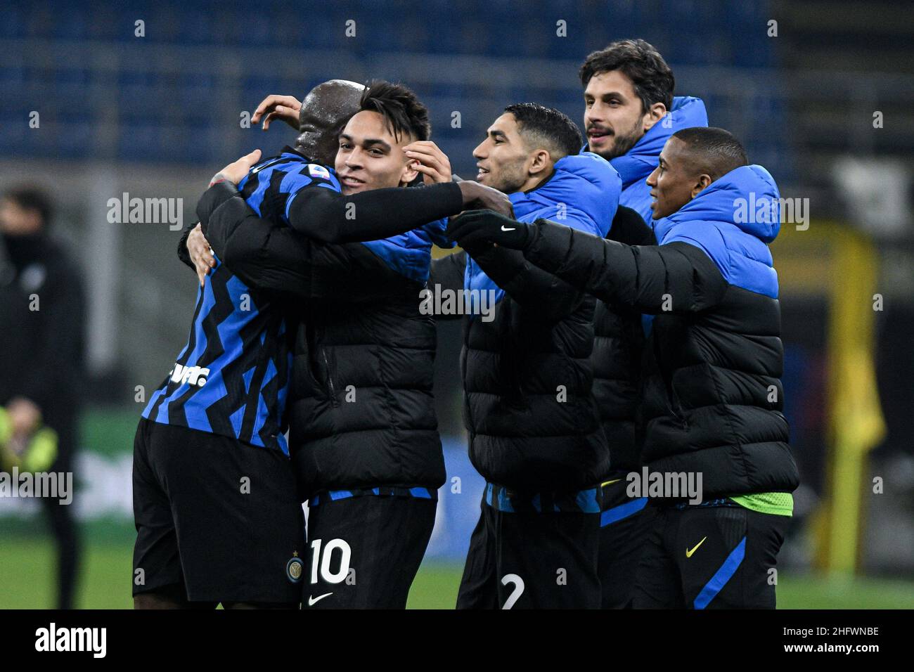 Inter players celebrating hi-res stock photography and images - Page 2 -  Alamy