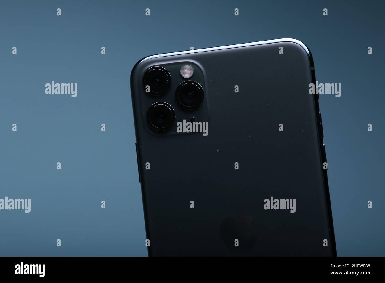 Zwolle, Nederland October 22, 2019, Customer holding the Iphone 11