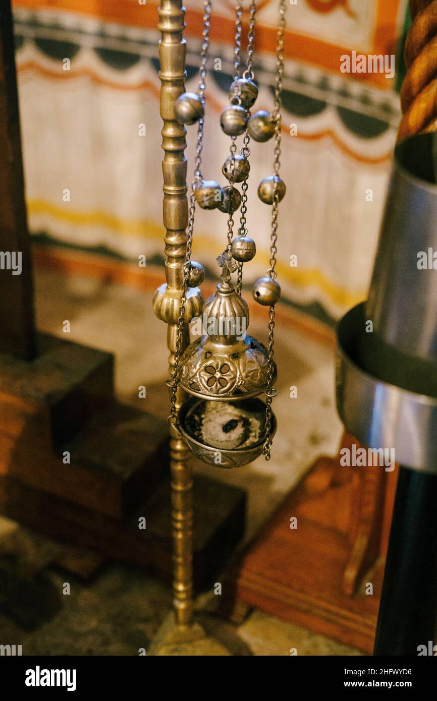 Hanging incense burner hires stock photography and images Alamy