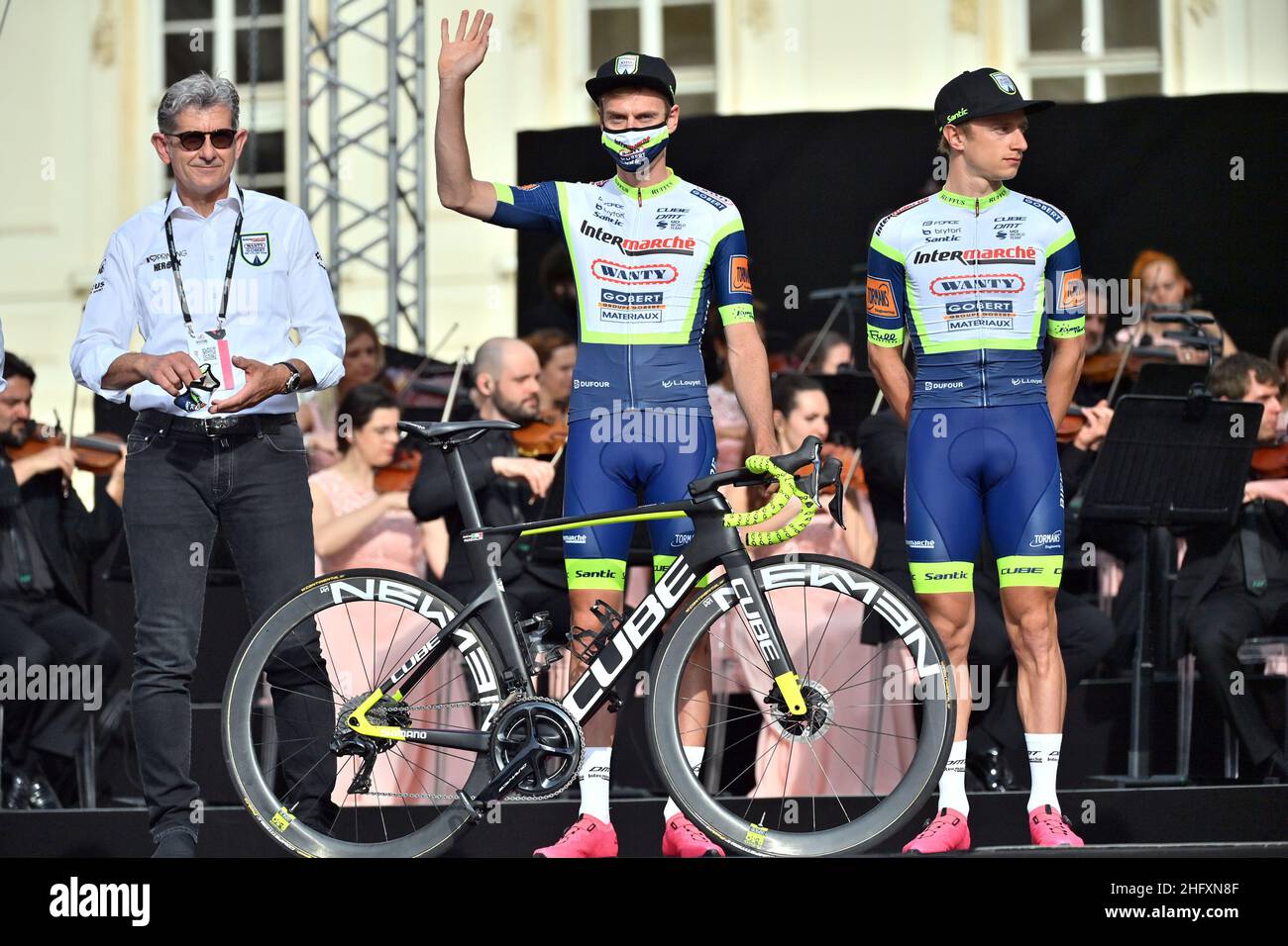 Massimo Paolone/LaPresse May 06, 2021 Torino (Italy) Sport Cycling Giro d'Italia 2021 - 104th edition - Team Presentation at Valentino Castle In the pic: INTERMARCHE - WANTY - GOBERT MATERIAUX Stock Photo
