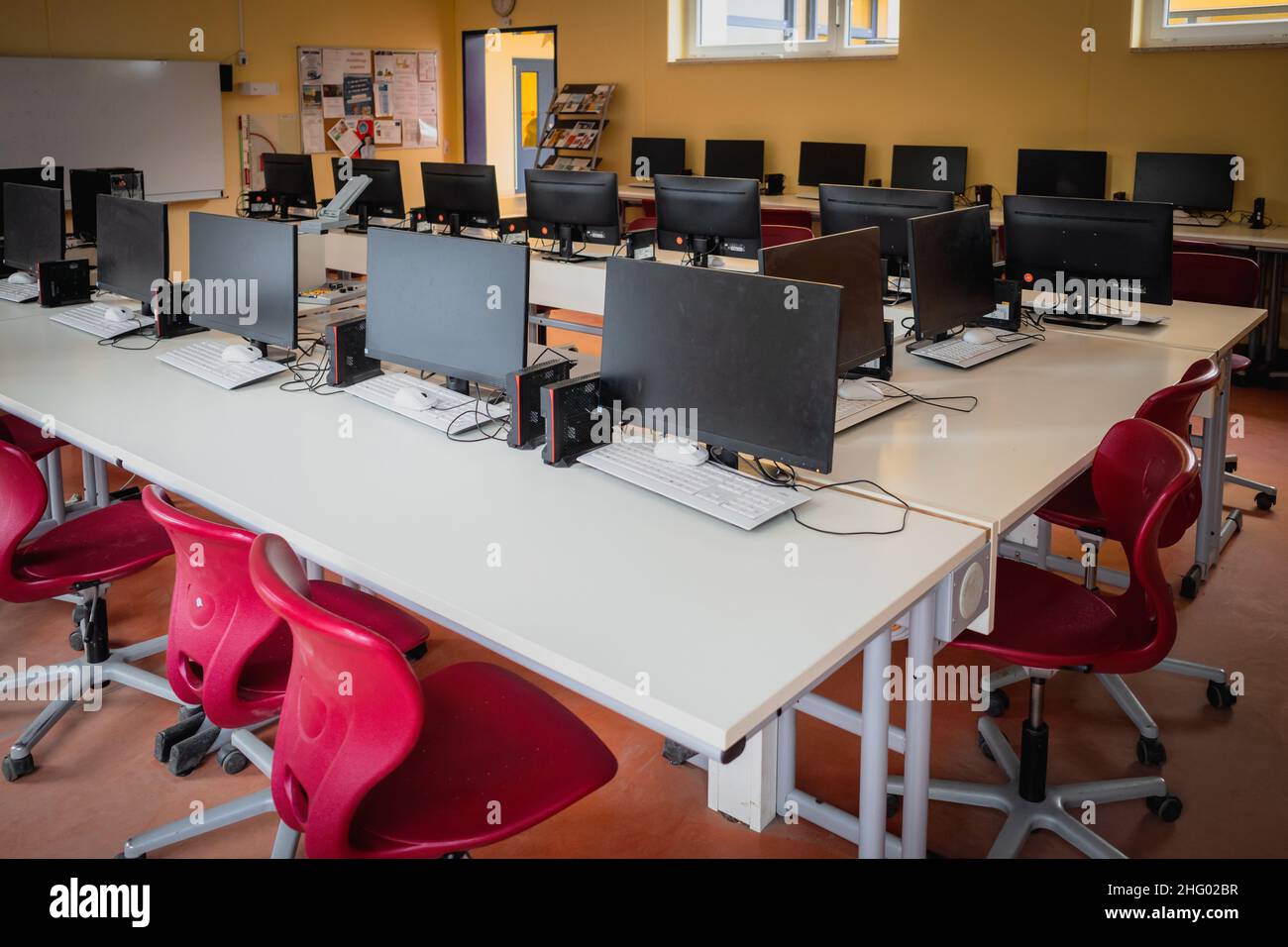 Data center cabinet icon hi-res stock photography and images - Alamy