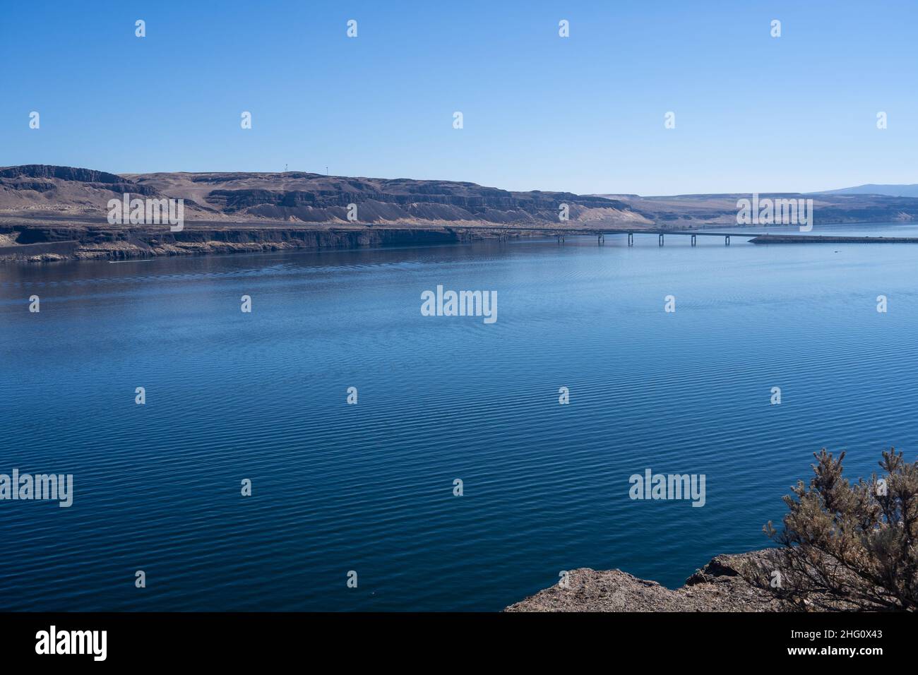 Columbia River is the largest river in the Pacific Northwest region of 