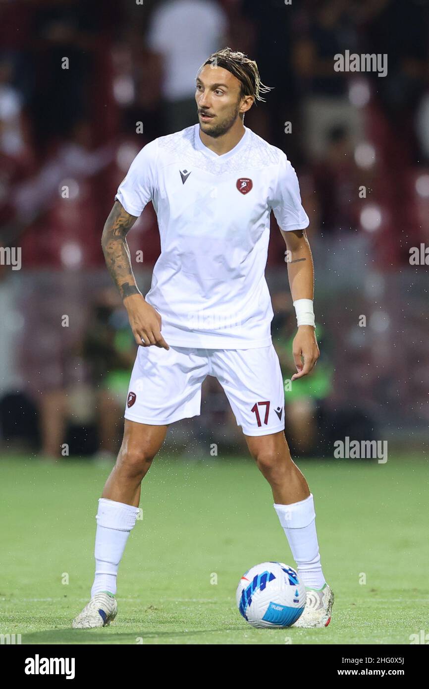 Alessandro Garofalo/LaPresse August 16, 2021 Salerno, Italy sport soccer  Salernitana vs Reggina- Italian Cup 2021/2022 - Arechi Stadium In the pic:  Gianluca Di Chiara (Reggina Stock Photo - Alamy