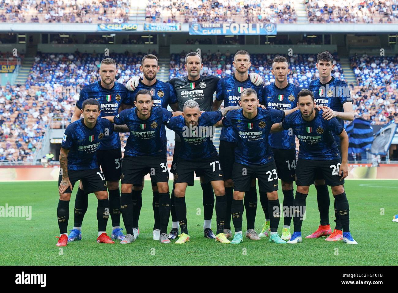 Inter team hi-res stock photography and images - Alamy