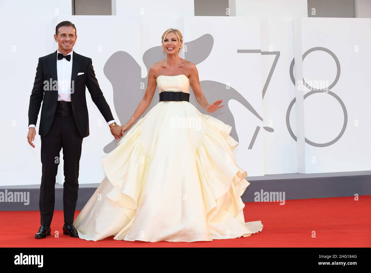 Piergiorgio Pirrone - LaPresse 2021-09-05 Venice 78th Venice Filmfestival Illusions perdues red carpet in the photo: Marco Bacini e Federica Panicucci Stock Photo