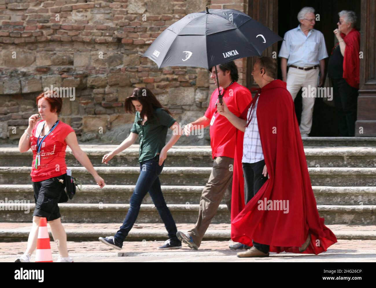 Kristen Stewart on the set of 'The Twilight Saga: New Moon' in Montepulciano in Siena, Italy. Stock Photo