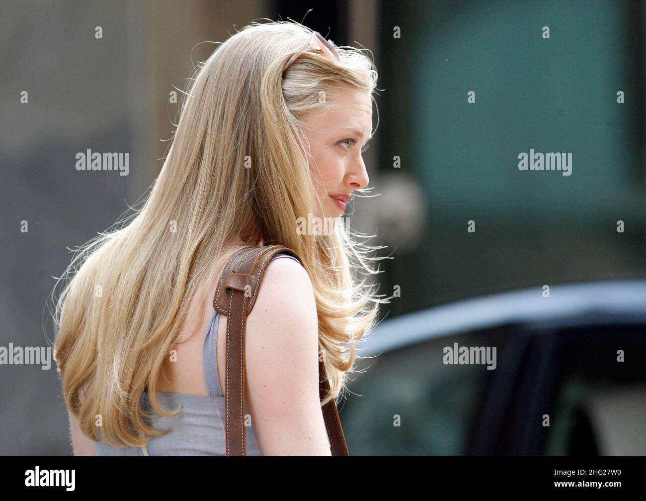 Amanda Seyfried on the set of the movie 'Letters to Juliet' in Verona,  Italy Stock Photo - Alamy, image size:1300x1007