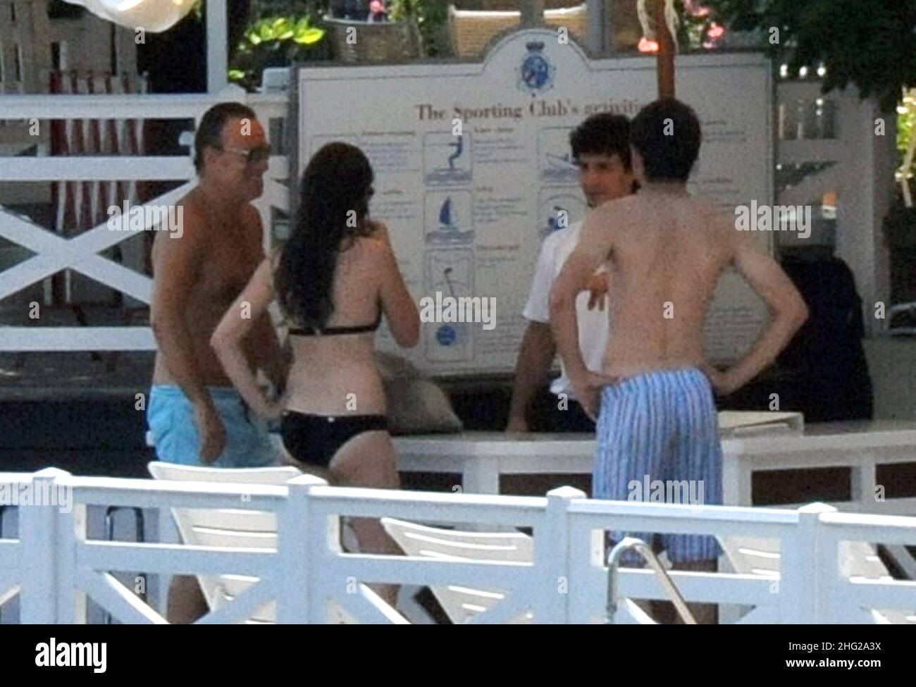 EXCLUSIVE Bruce Springsteen is seen with wife Patti Scialfa and friends on  holiday in Cernobbio, Como, Italy, where they spent the afternoon at the  pool Stock Photo - Alamy