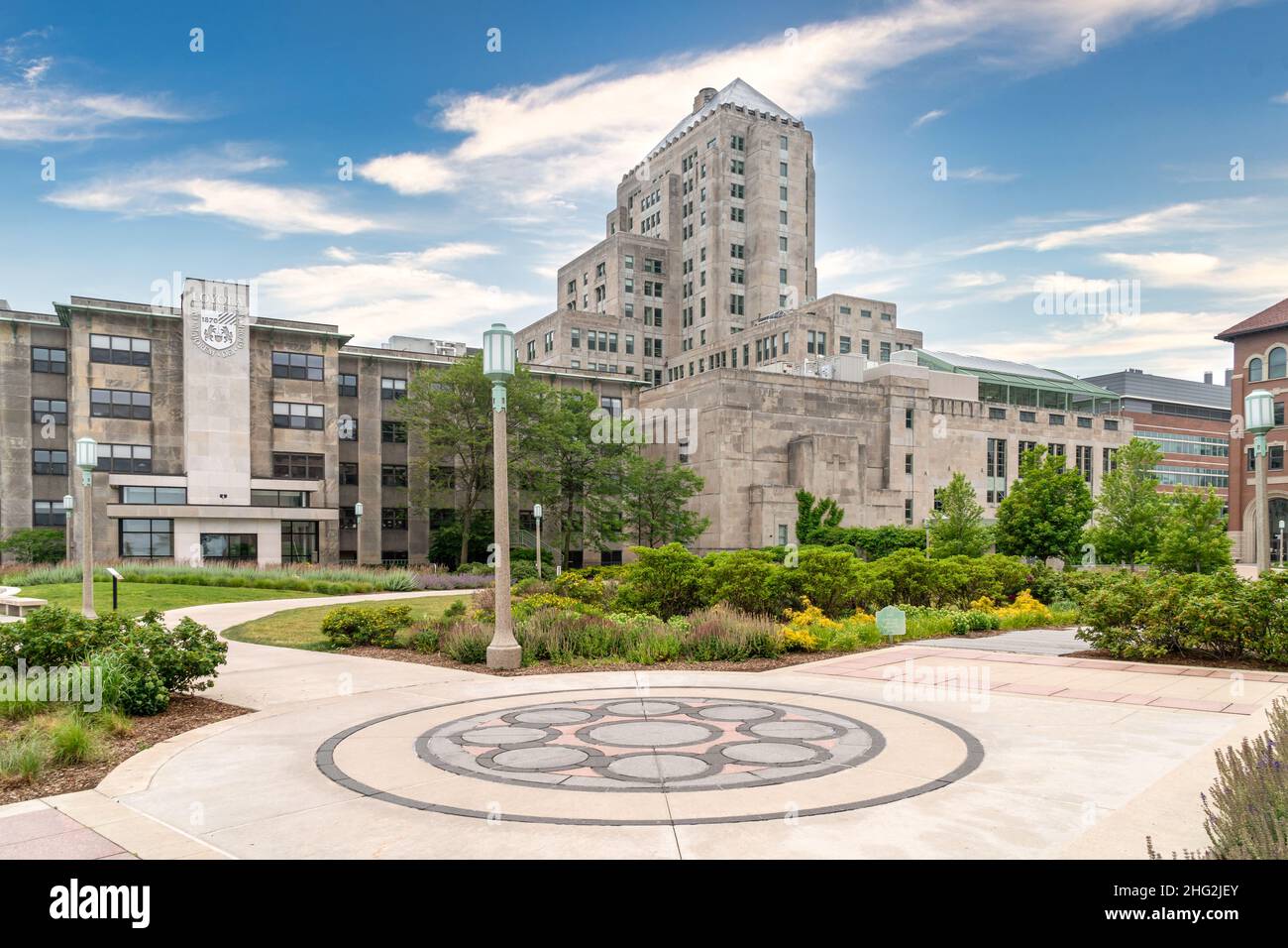 CHICAGO, IL, USA - JUNE 21, 2021: Campus Walkway on the campus of Loyola University Chicago. Stock Photo
