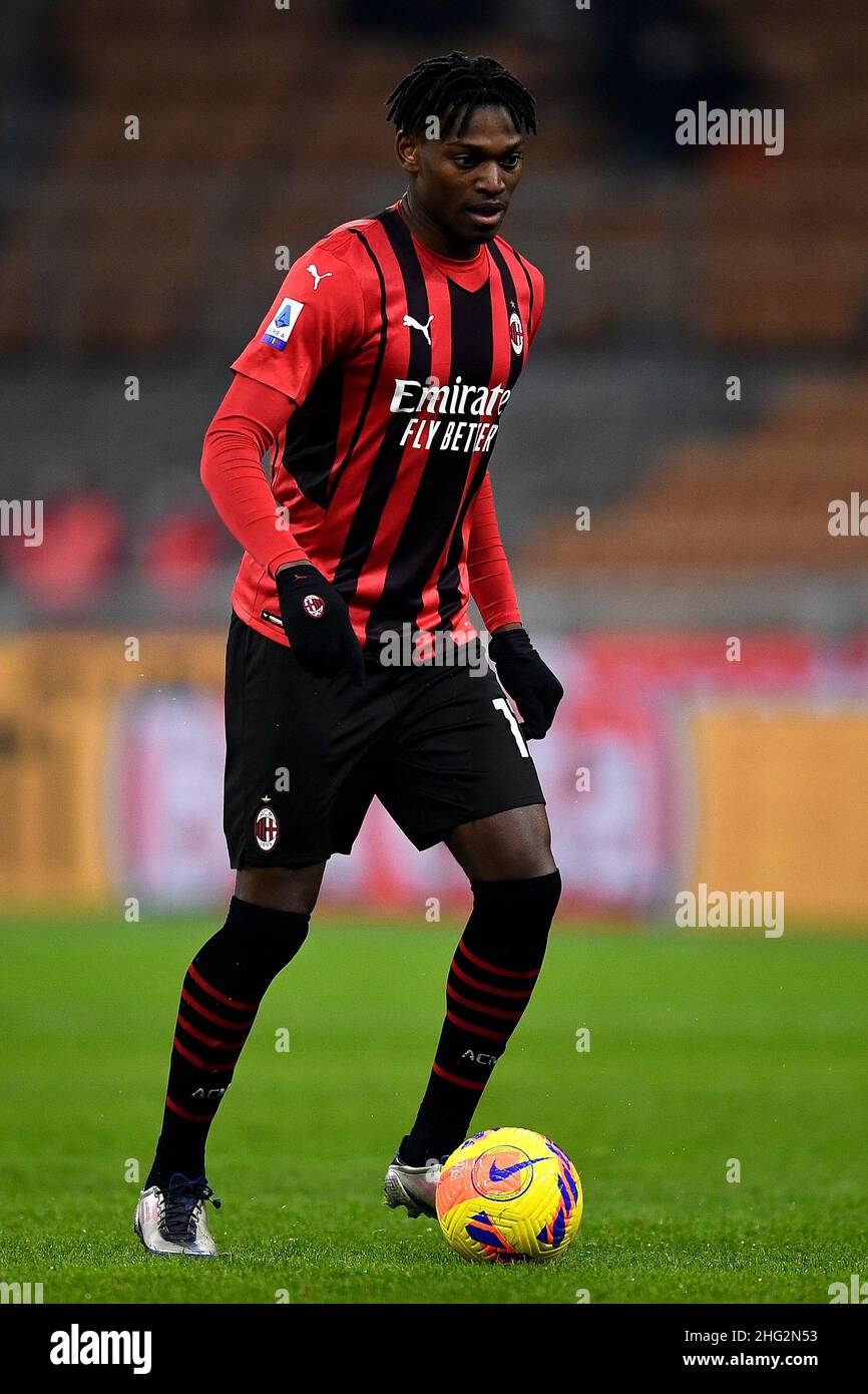 Milan, Italy. 17 January 2022. Rafael Leao of AC Milan in action during the  Serie A football match between AC Milan and Spezia Calcio. Credit: Nicolò  Campo/Alamy Live News Stock Photo - Alamy