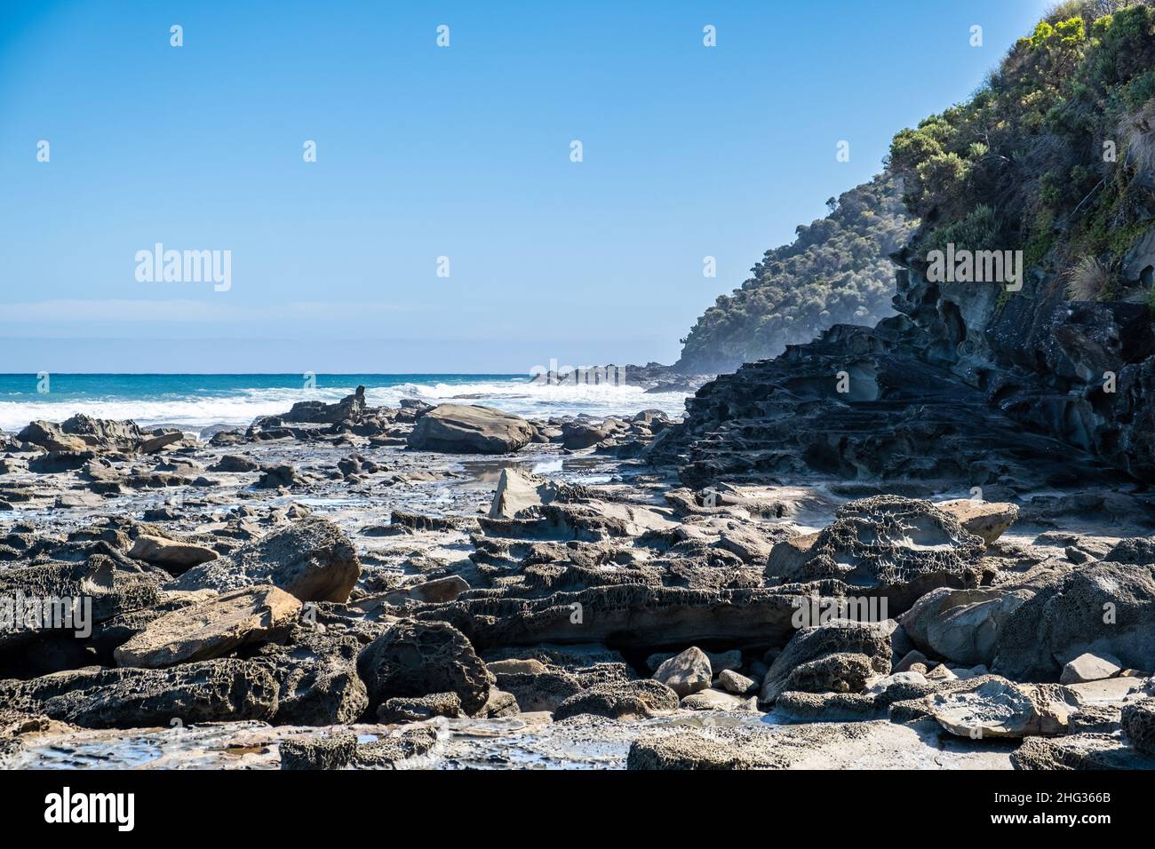 Rugged ocean coastline along Great Ocean Walk in Victoria, Australia Stock Photo