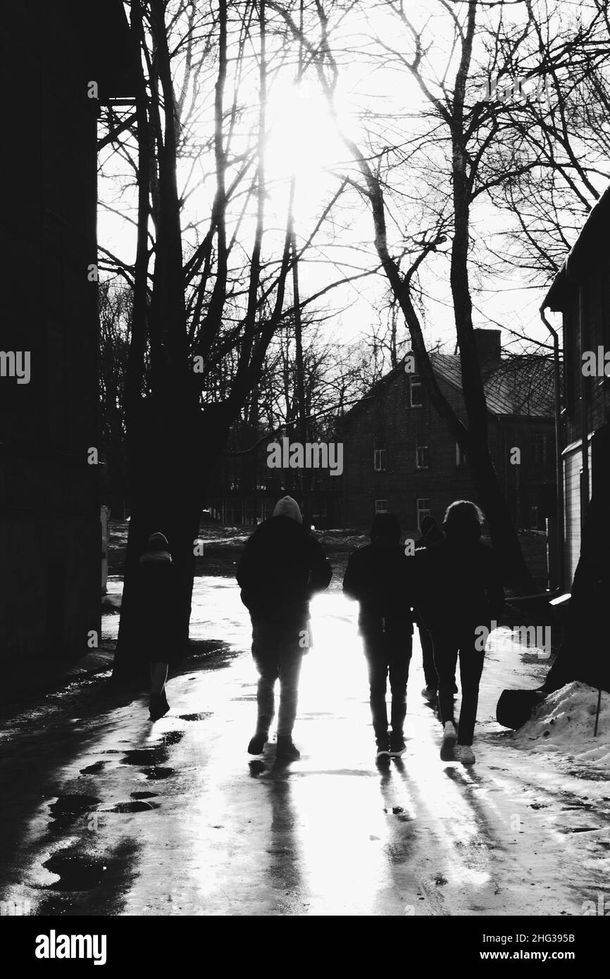 Black people walking down road hi-res stock photography and images - Alamy