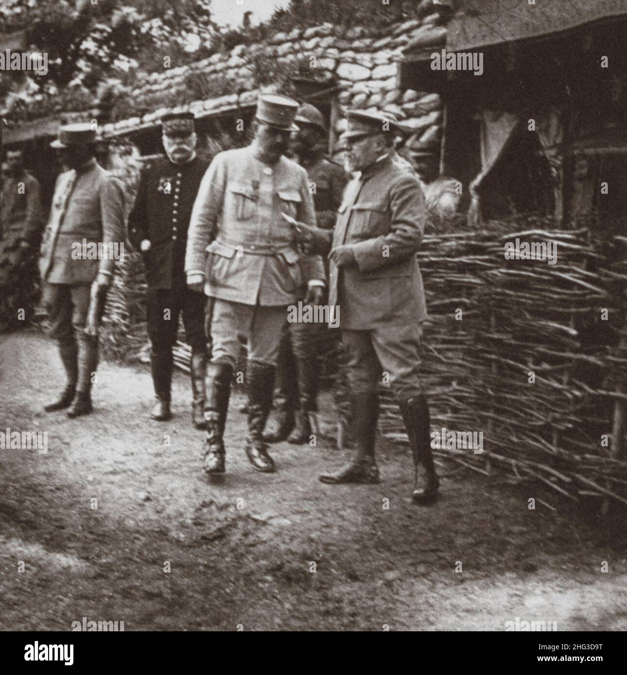 Archival photo of First World War. President Poincare and Marshall Joffre visiting officers' quarters on the Somme front. 1914-1918 Stock Photo