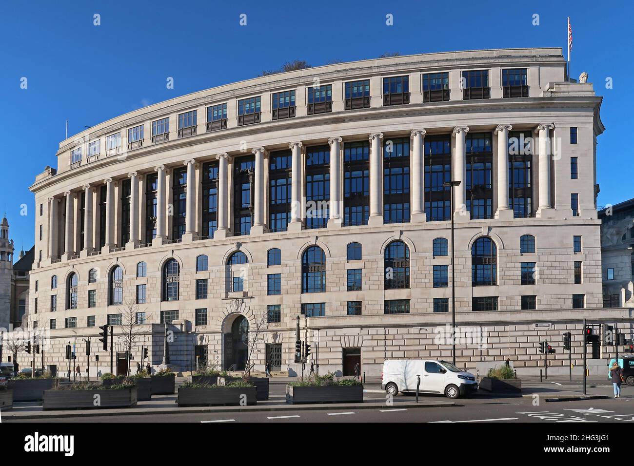 100 Victoria Embankment, London, UK. Global headquarters of Unilever Stock Photo